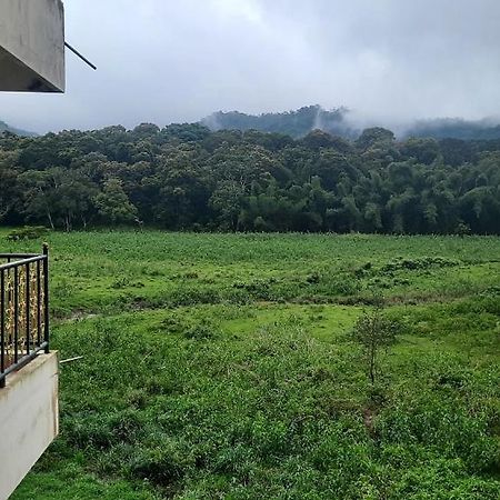 Jungle Palace Homestay Thekkady Zewnętrze zdjęcie