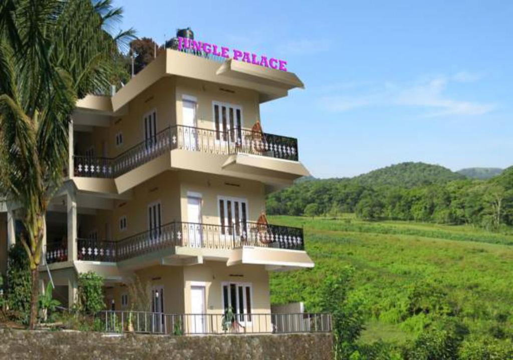 Jungle Palace Homestay Thekkady Zewnętrze zdjęcie