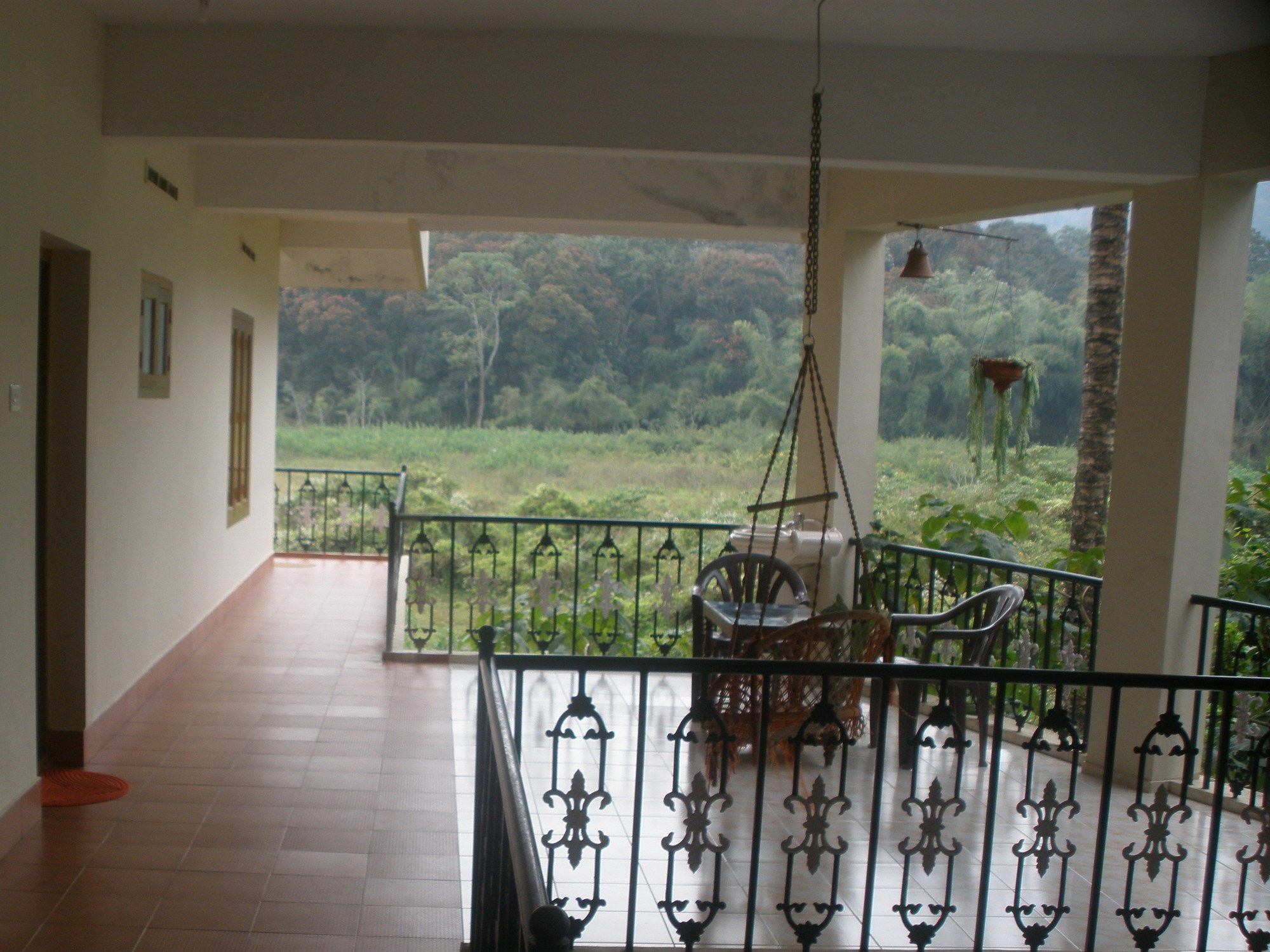 Jungle Palace Homestay Thekkady Zewnętrze zdjęcie